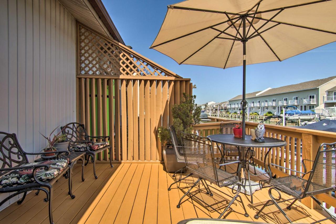 Airy Ocean City Condo On Canal Front With Deck! Luaran gambar