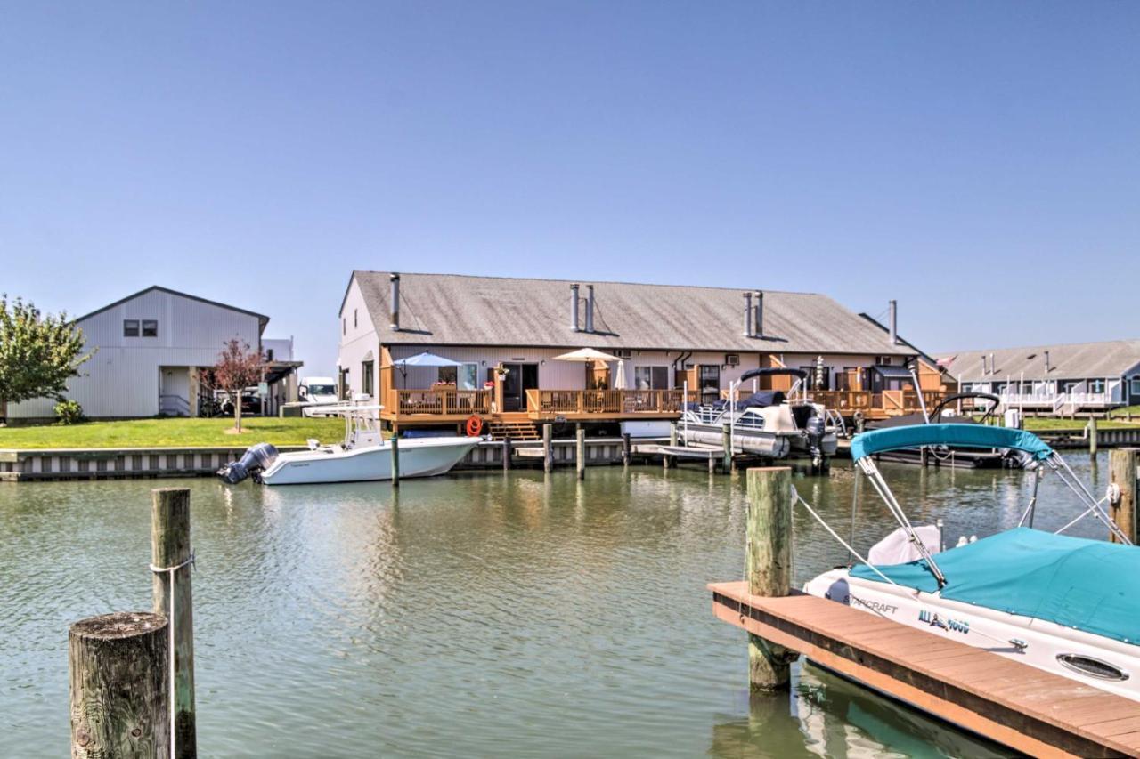 Airy Ocean City Condo On Canal Front With Deck! Luaran gambar