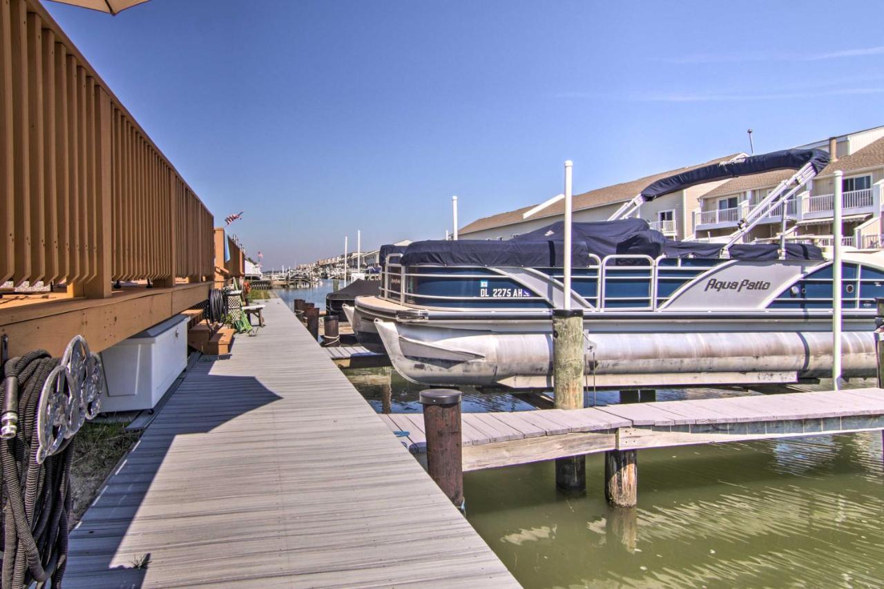 Airy Ocean City Condo On Canal Front With Deck! Luaran gambar