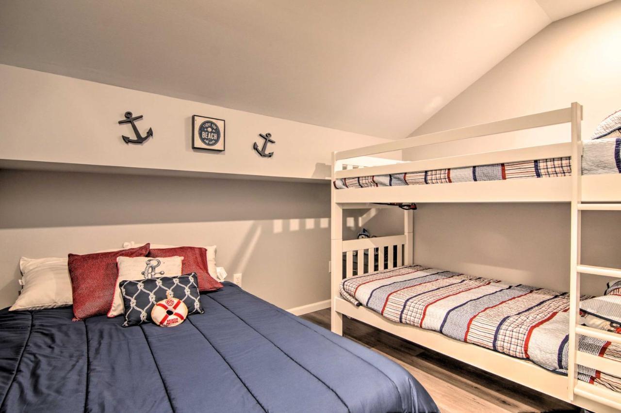Airy Ocean City Condo On Canal Front With Deck! Luaran gambar